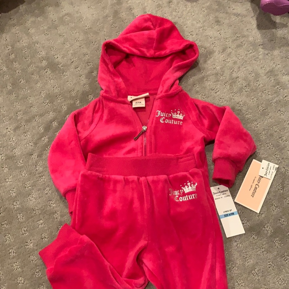 Juicy Couture set (6-9month) NWT